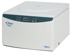 上海盧湘儀臺(tái)式低速大容量離心機(jī)TD5.5（原型號(hào)L550已停產(chǎn)）  LCD 液晶顯示